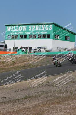 media/Apr-20-2025-AHRMA (Sun) [[393a79c373]]/Race/group 10 early race/Turn 4b/